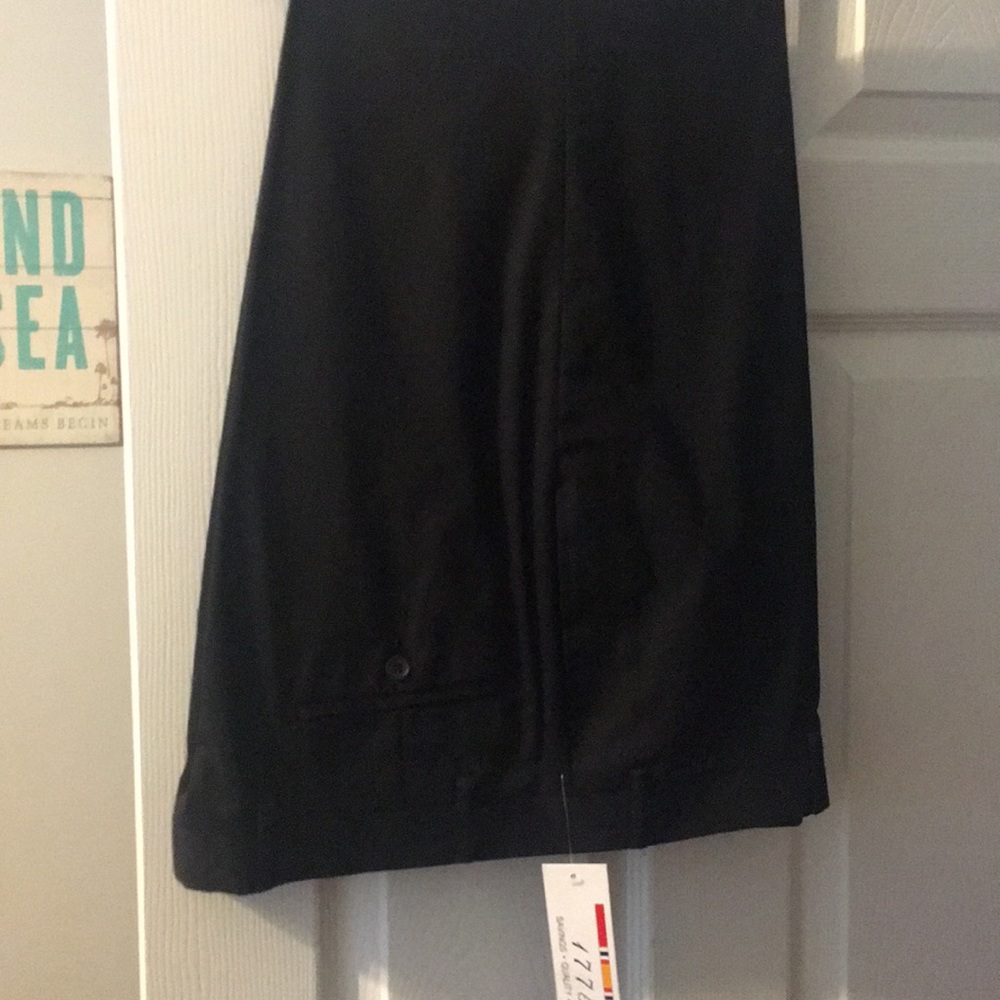 Men’s pants.   Made by 1775. Size 38/30